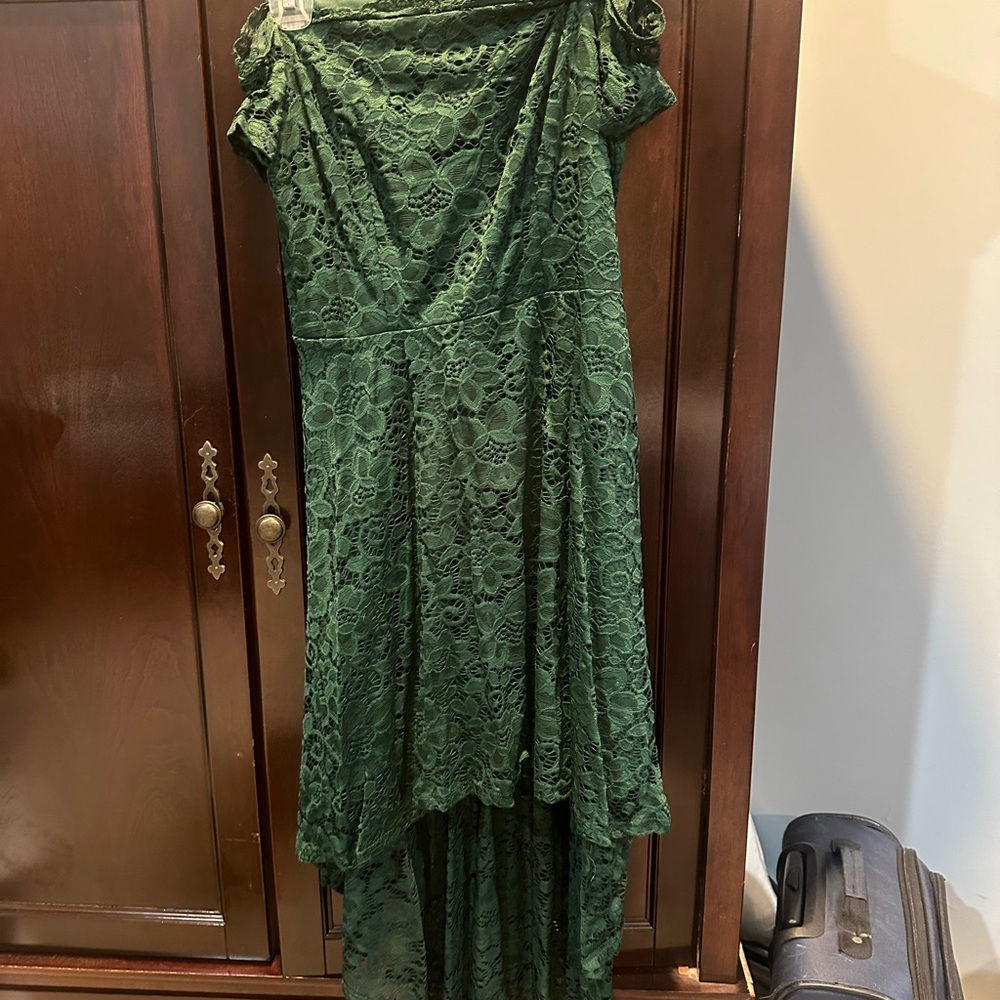 Elegant Green Lace Dress